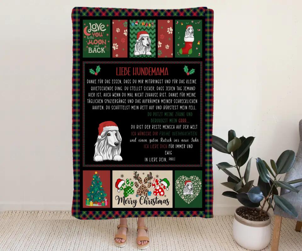 Kuschelige 'Liebe Hundemama/Papa' personalisierte Decke mit weihnachtlichen Mustern und persönlicher Widmung.