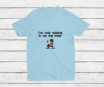 Personalisiertes T-Shirt mit Hund himmelblau